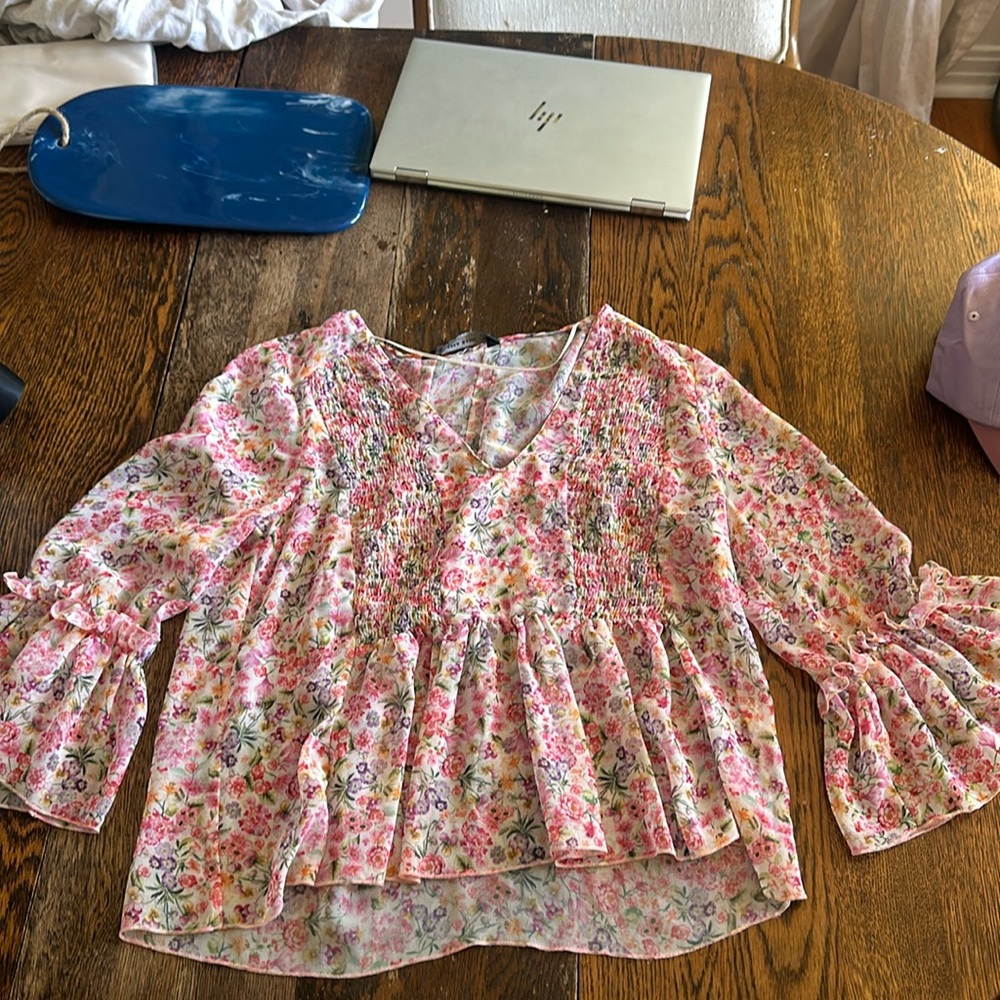 Zara Basic Cropped Floral Peplum (S)